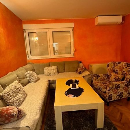 Apartman Sunnyplace โมสตาร์ ภายนอก รูปภาพ