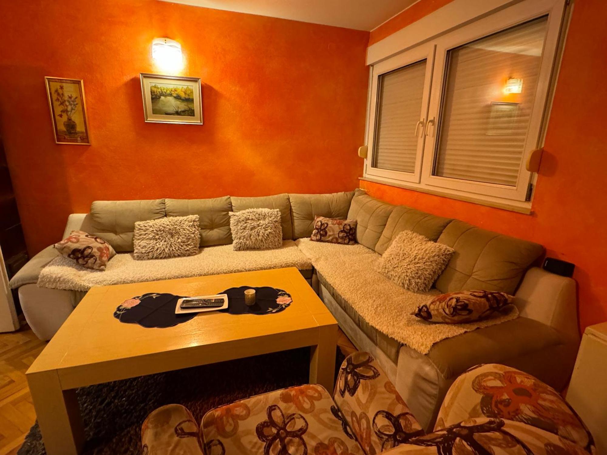 Apartman Sunnyplace โมสตาร์ ภายนอก รูปภาพ